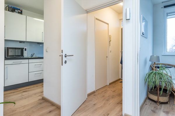 Foto - Te koop: Net appartement gelegen op de 3e woonlaag in een kleinschalig appartementencomplex in een zeer gewilde, groene woonomgeving